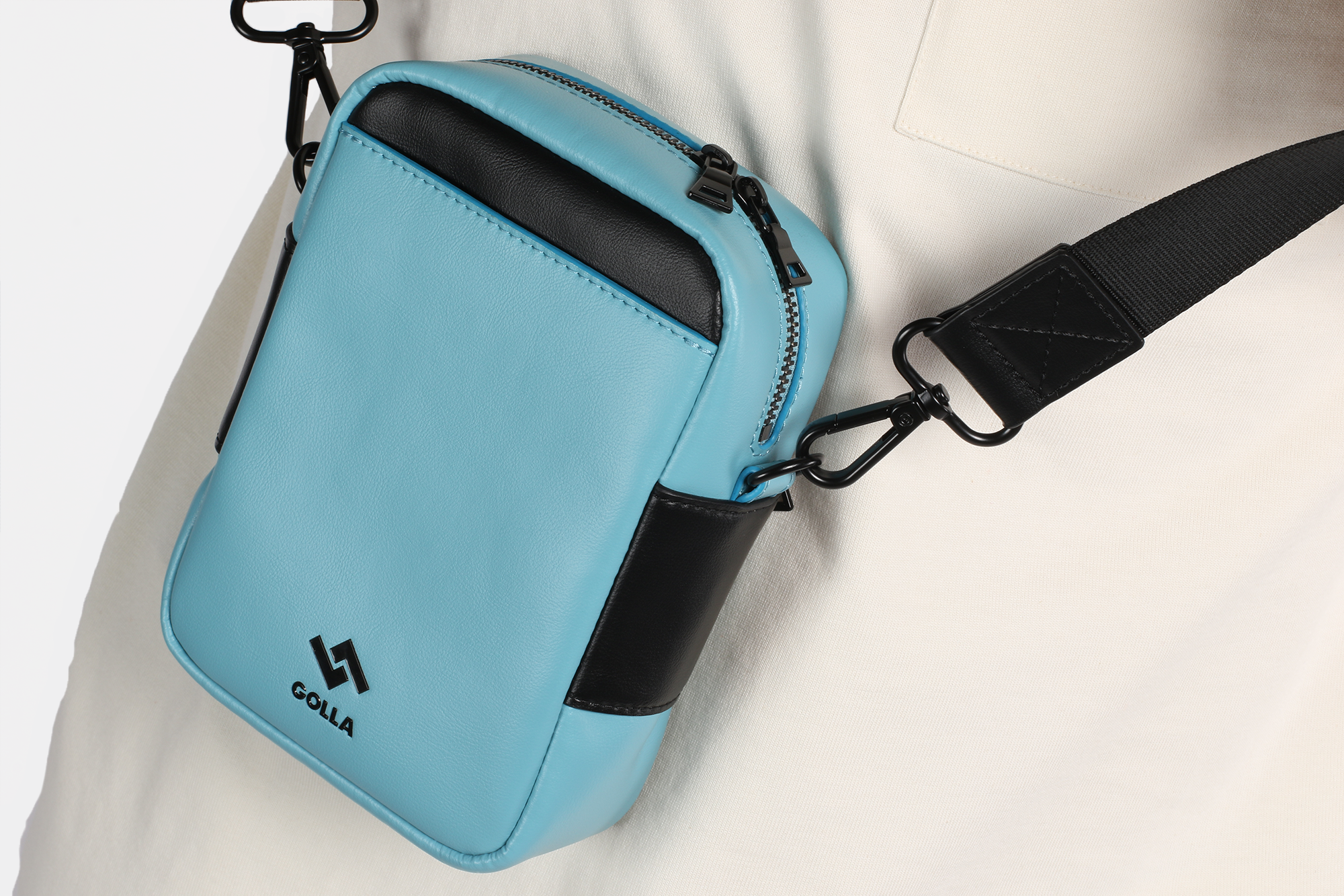 Max Crossbody Bags